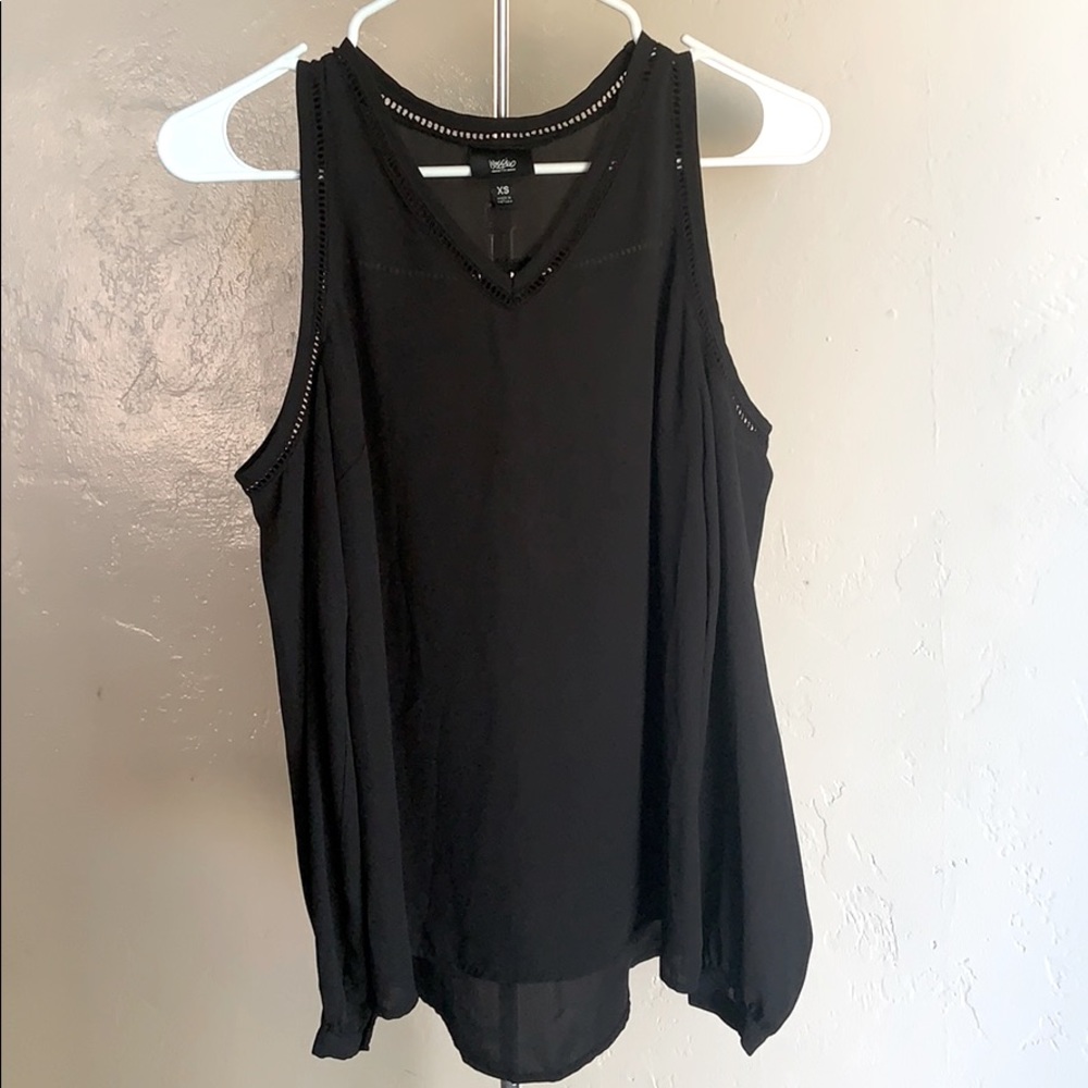 Mossimo black long sleeve cold shoulder shirt